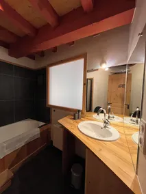 Great bear’s cottage - Image 2
