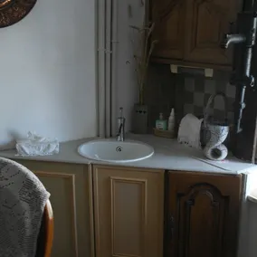 MAISON DE FERME LORRAINE POUR VACANCES AU VILLAGE MEUBLEE A L'ANCIENNE - Image 3