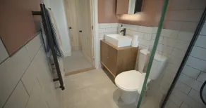 Spacious Cornish Cottage with a Modern Twist, Near Bude, Short Drive to Beach - Image 4