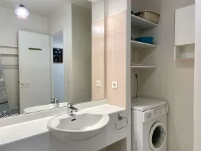 Appartement 6 personnes avec vue imprenable sur la mer à louer pour les vacances - Image 3