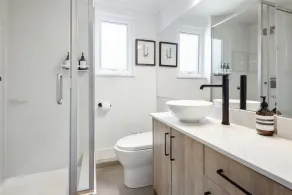 Modern, Bright, Clean 2 Bedroom Suite - Great Location! - Image 4