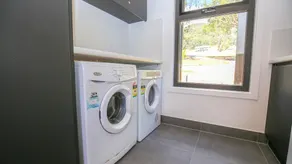 Tonga Park Retreat - Image 2