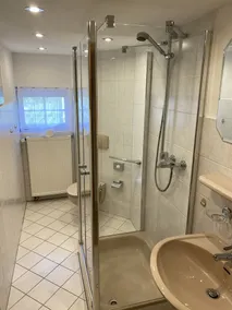 Casa spaziosa e confortevole; ottima vista panoramica in posizione tranquilla e soleggiata a sud - Image 5