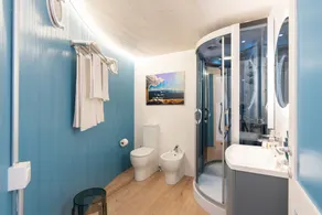 Chalet 'Dome On The Hill with Jacuzzi' avec vue sur la mer, Wi-Fi et climatisation - Image 3