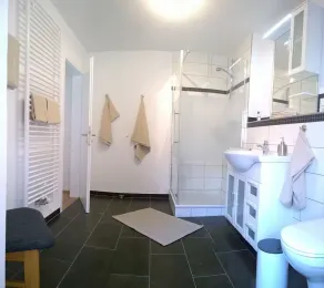 Large apartment for 10 people, with sauna, on the Kylltal bike path - Image 5