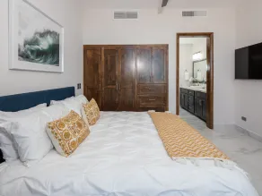 Luxury Oceanfront Home with Pool & Hot Tub - located on Sandy Beach - Image 5
