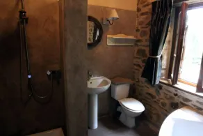 Charming house with private heated pool and sauna in the countryside - Image 2