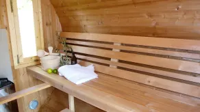 Eichhörnchen-In der Natur zuhause-Haus mit Klimaanlage und Fass-Sauna im Garten - Image 4