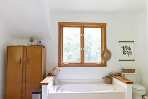 Cozy Athens Home on the Brook - Image 5