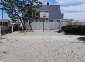 Das 4BR Beach Cottage liegt am Privatstrand.  12 Personen mit Komfort, Außengrill - Image 2