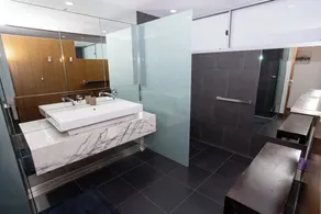 Luxury entire floor 4 Bedroom Apartment - Best View in Sydney! - Image 2