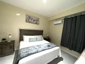 Stylish 1-Bed Condo with Views in Harloe - Image 3