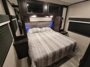 The Lighthouse RV-  Beautiful views- Boston Harbor I Olympia - Image 5