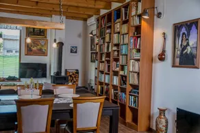 Captivating 3-Bedrooms Cottage in the hills - Image 3