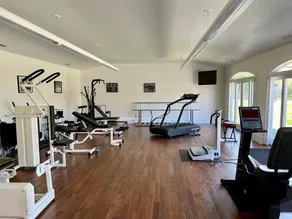 Minutes from Downtown Easton and St. Michaels | Pool | Private Dock | Golf Cours - Image 3