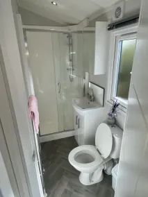 Modern Homely Chalet in Tuxford - Image 2