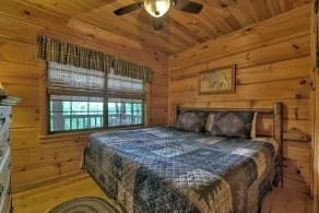 Cozy Mountain Cabin - Image 3