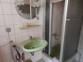 Gemütliche Ferienwohnung in ruhiger Lage mit Terrasse und herrlicher Aussicht - Image 2