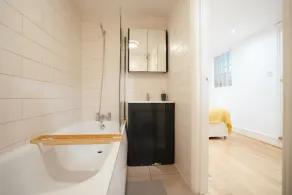 Cozy 1 Bedroom Apartment in Hackney - Image 2