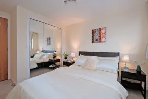 RiverView-2Br-Sleeps4-CityCentre-Parking-FastWiFi - Image 5