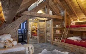 Chalet, wifi, à 150m des pistes de ski, sauna, terrasse, cheminée ou poêle à bois, télévision, 260m² - Image 5