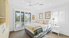 Beautiful unit on the canal at Noosa Sound. Unit 8 - Image 3