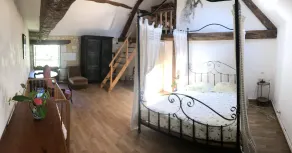 Gran casa familiar para jóvenes y mayores en plena tranquilidad en el sur de Tou - Image 4