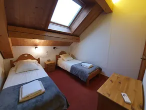 Ski in Ski Out Luxury Apartment with South West Facing Balcony! - Image 5