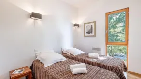 Casa de campo aconchegante, lumineux et traditionnel près du lac | Terrasse privée! - Image 2