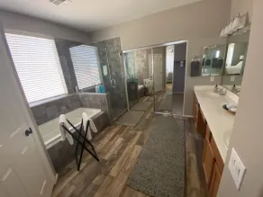 Spacious Oasis in Surprise. 1 mile from Surprise Stadium and city center.  - Image 5
