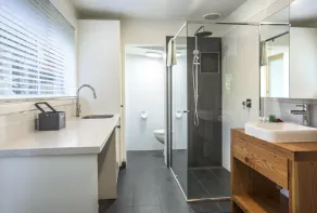 Camellia Cottage - In the heart of picturesque Olinda (only 45 min from Melbourne CBD) is this little hideaway. - Image 2