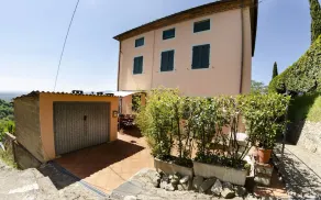 Schönes alleinstehendes Ferienhaus mit privatem Pool,  W-LAN, Veranda und Panoramablick, bei Lucca - Image 5