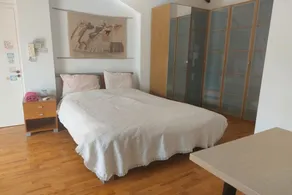 Studio Room Ensuite by the Beach, Entire Independent Unit - Image 5