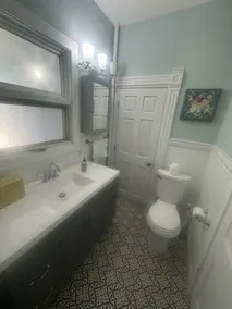 Riverwalk Retreat on Main. Spacious updated Victorian Home in the heart of Niles - Image 2