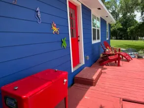 Quiet cottage on the water at Lake Livingston - Image 4