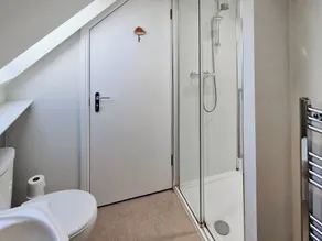 5 bedroom accommodation in Glencaple, near Dumfries - Image 5