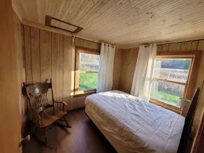 Beautiful St Lawrence waterfront cottage - Image 3