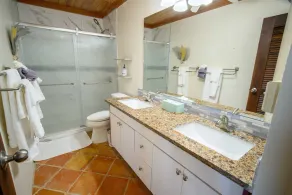 Merveilleuse villa adaptée aux familles avec piscine privée et barbecue | Vue mer | Proche de la plage | Idéale pour le télétravail - Image 2
