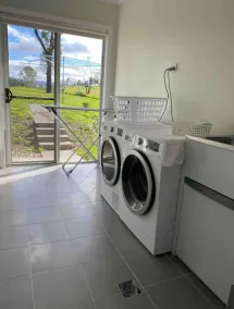 Modern Farm Stay - South Coast - Image 2