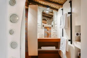 Casita de campo 'Gite Les 3 Piliers' con terraza privada, jardín compartido y Wi-Fi - Image 4