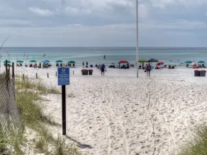 Beautiful Gulf View Condo, Steps to the Beach, Overlook the pool! - Image 5
