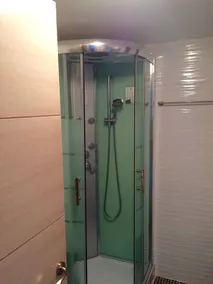 Wunderschöne Wohnung in erster Strandlinie mit Swimmingpools - Image 2