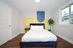 Luke House, Sleeps 14, Weddings, 2 Kitchens, Parking, Close to Airport & Boston - Image 3