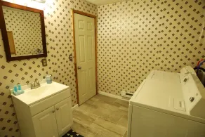 3-Bedroom apt. ideal location near new river gorge - Image 2