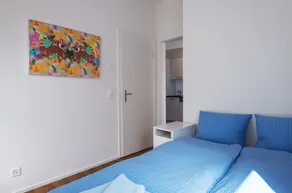ZH Jaguar III - Altstetten HITrental Apartment - Image 4