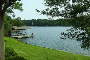 Wunderschönes East Texas Cottage am privaten See - VRBO Premier Property - Image 5