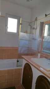 Pretty village house equipped with terrace and air conditioning. For 6 people - Image 4