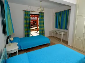 Fedra (3 bedrooms, Sleeps 6) - Image 4