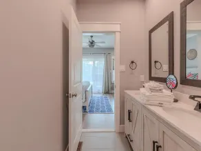Beach Block 4 Bed/3 Bath Home with Pool - Image 5