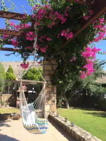 Villa de vacaciones con piscina, jardines y vistas panorámicas desde la terraza de la azotea - Image 5